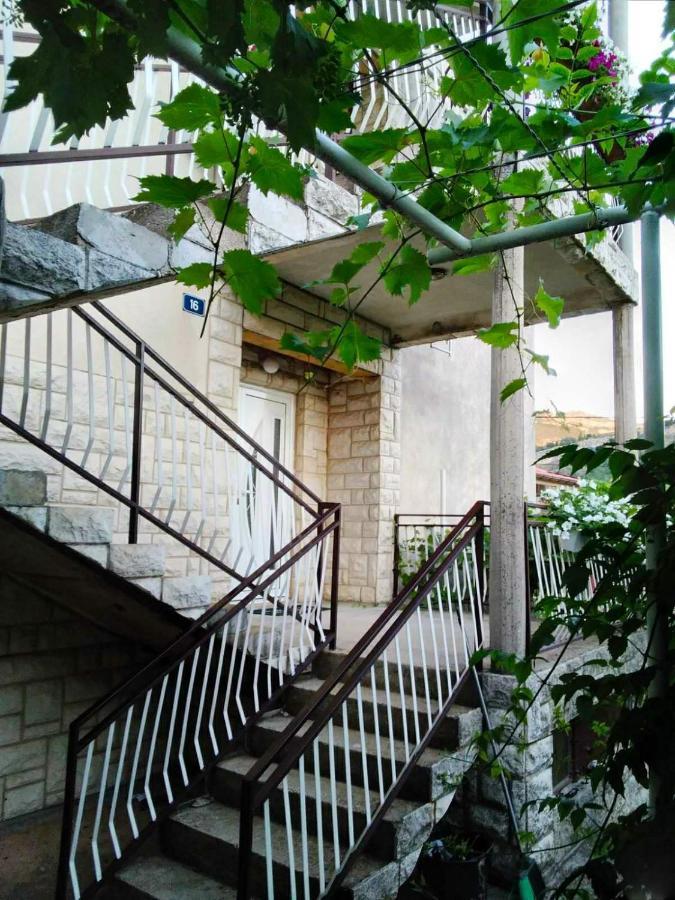 Cvijetna Oaza Apartment Trebinje Exterior foto